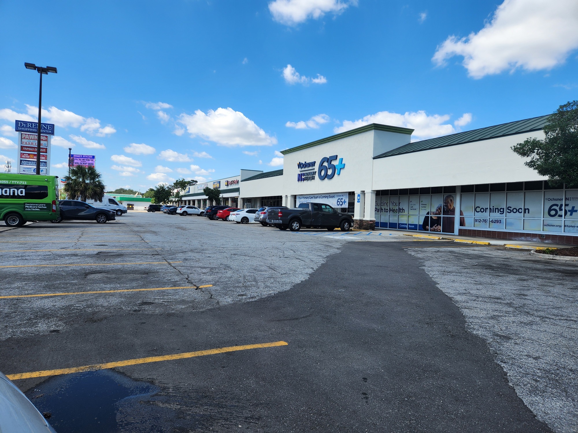 DeRenne Shopping Center exterior — 44 E. DeRenne Avenue, Savannah GA